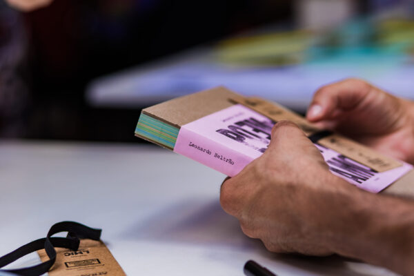 ATRAVÉS-LANÇAMENTO_LIVRO_LEO_BELTRÃO-MAMA_CADELA-20_04_2024 © Flávio Charchar - IMPRENSA-67 ATRAVÉS-LANÇAMENTO_LIVRO_LEO_BELTRÃO-MAMA_CADELA-20_04_2024 © Flávio Charchar