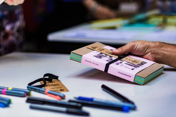 ATRAVÉS-LANÇAMENTO_LIVRO_LEO_BELTRÃO-MAMA_CADELA-20_04_2024 © Flávio Charchar - IMPRENSA-68 ATRAVÉS-LANÇAMENTO_LIVRO_LEO_BELTRÃO-MAMA_CADELA-20_04_2024 © Flávio Charchar