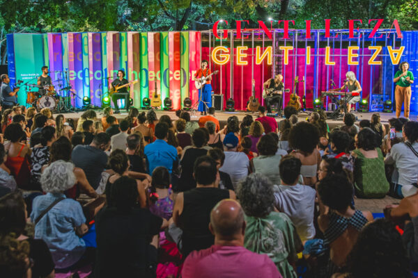 SHOW_FERNANDA_TAKAI_CONVIDA_CORAL_@alnereis_6240 SHOW_FERNANDA_TAKAI_CONVIDA_CORAL_@alnereis_6240